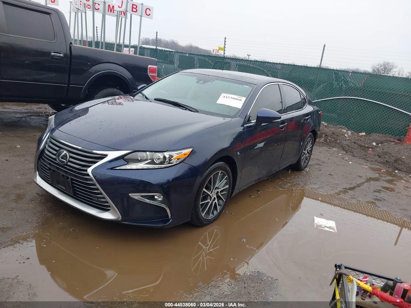 Vin: 58abk1gg8hu042954, lot: 45034883, lexus es 350 20172