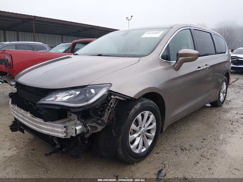 2018 Chrysler Pacifica Touring Plus