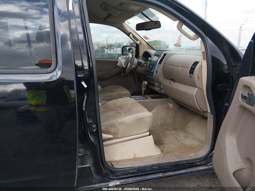 2014 Nissan Frontier Sv