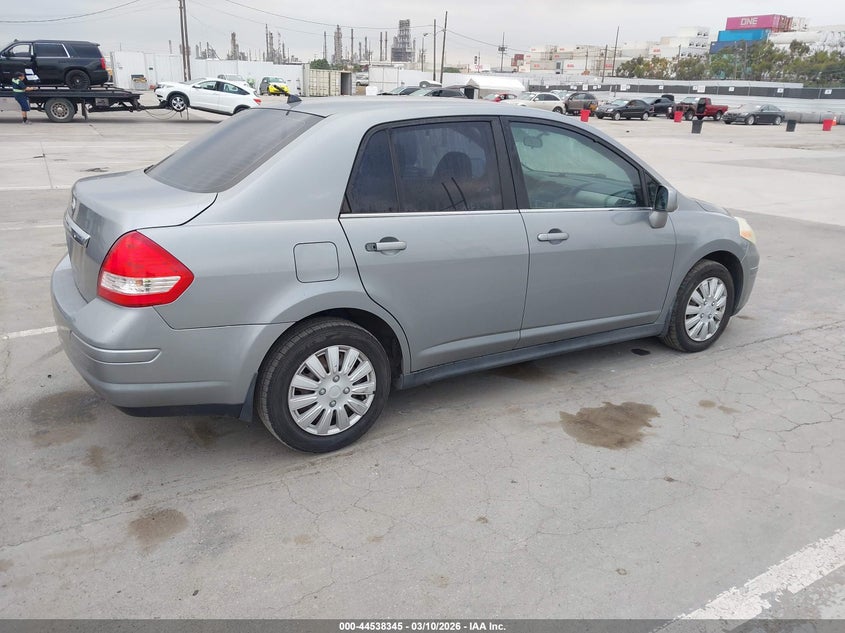 2009 Nissan Versa 1.8S