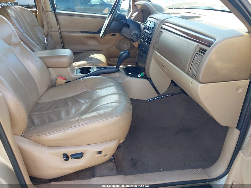 2000 Jeep Grand Cherokee Laredo