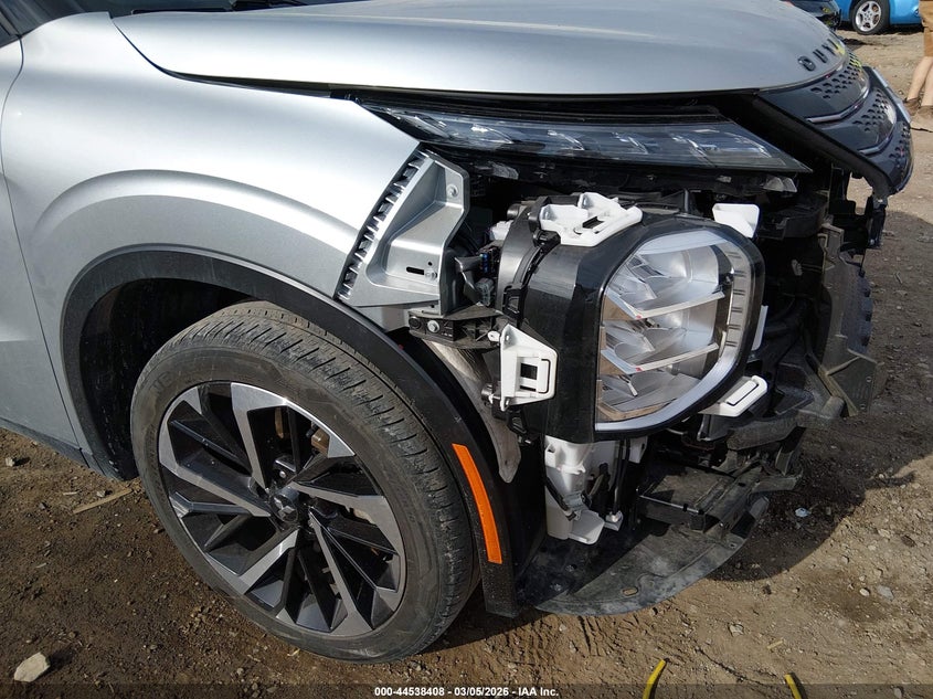 2024 Mitsubishi Outlander Se 2.5 2Wd/Se Black Edition S-Awc/Se Black Edition W/Pano Roof S-Awc VIN: JA4J3VA81RZ055797 Lot: 44538408