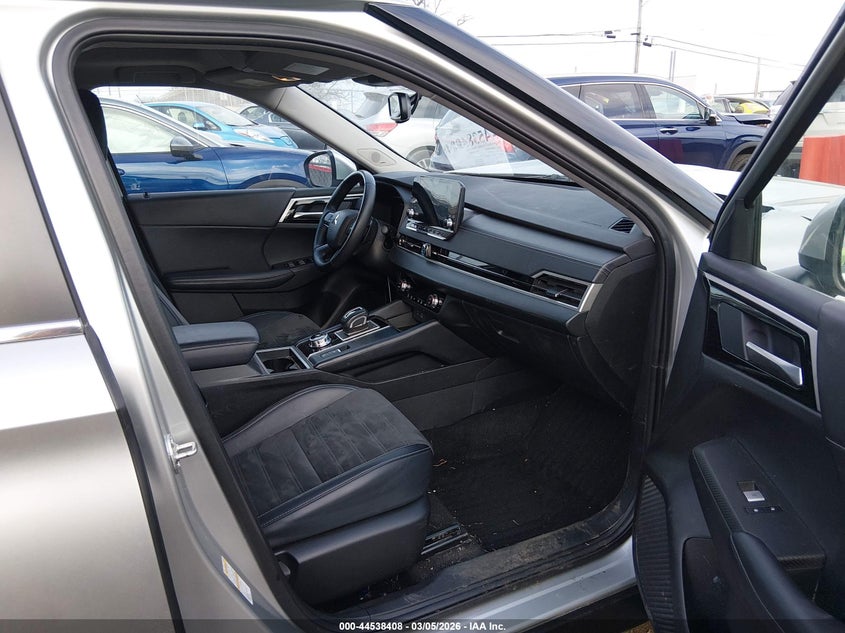 2024 Mitsubishi Outlander Se 2.5 2Wd/Se Black Edition S-Awc/Se Black Edition W/Pano Roof S-Awc