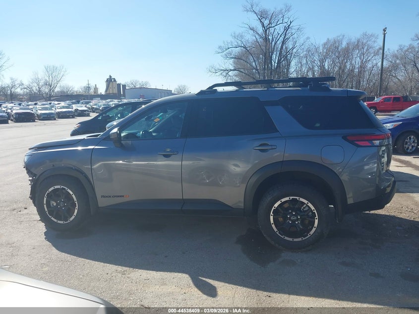 AtlanticExpress - Nissan Pathfinder