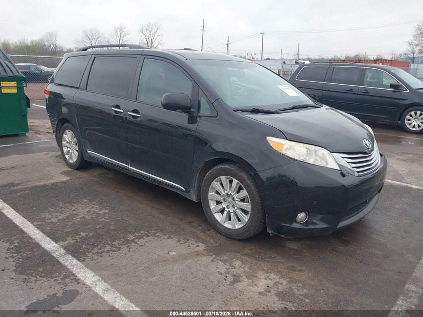 2011 Toyota Sienna Limited V6