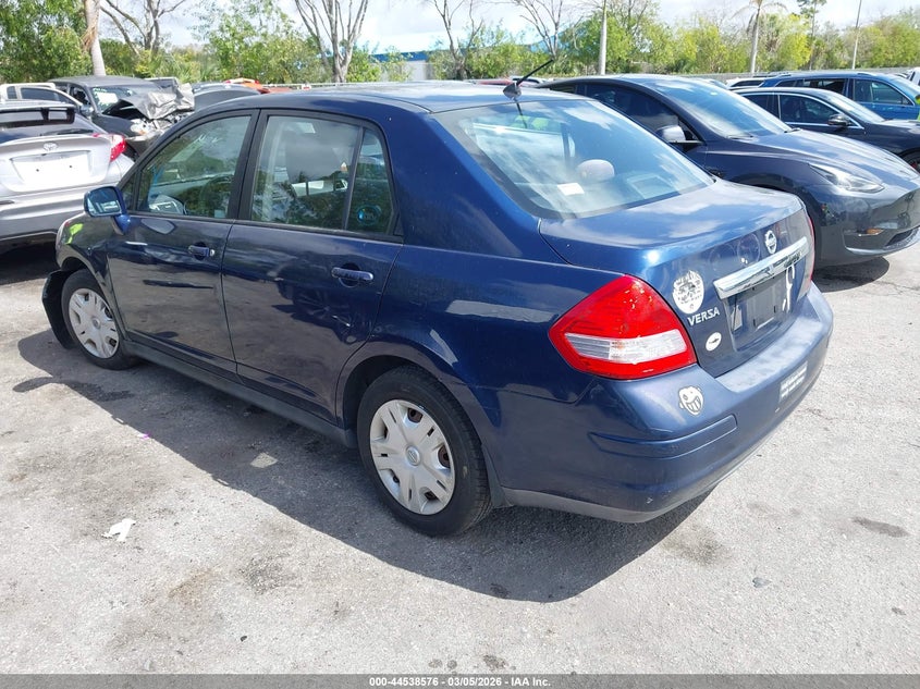 2010 Nissan Versa 1.8S