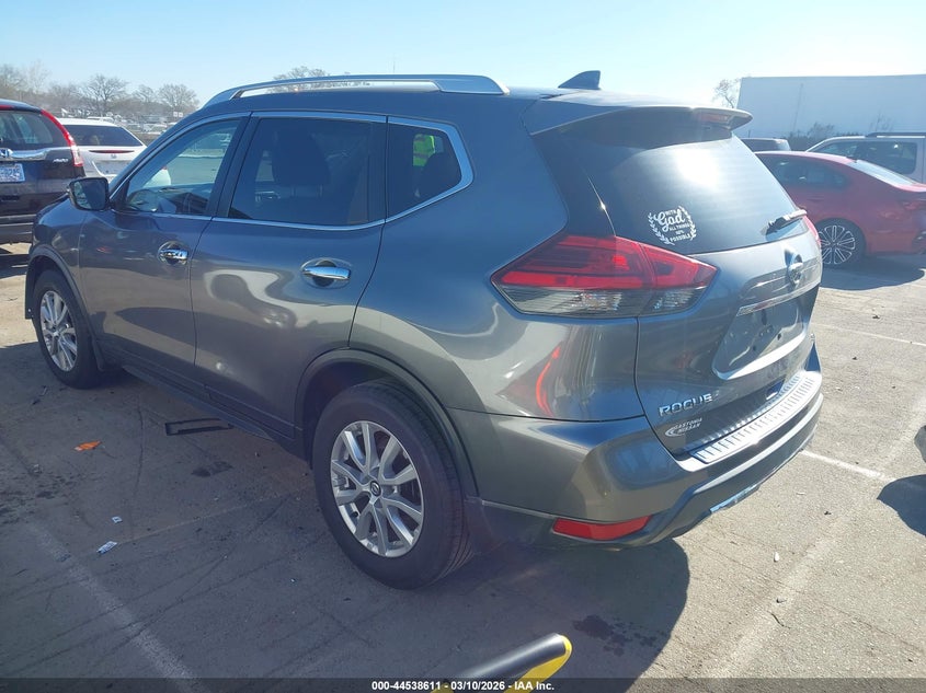 2017 Nissan Rogue Sv