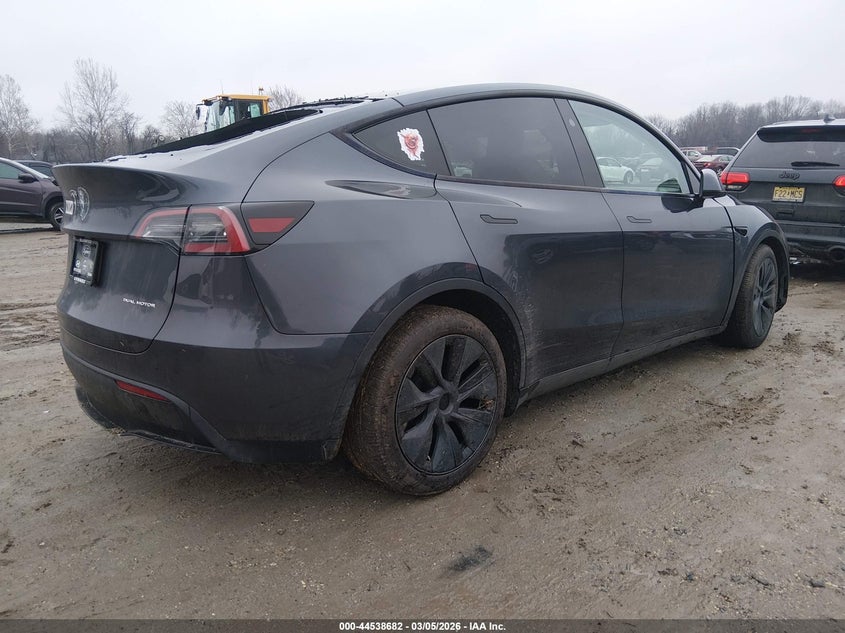 Vin: 7saygdee1sa354124, lot: 45035505, tesla model y long range dual motor all-wheel drive 20254
