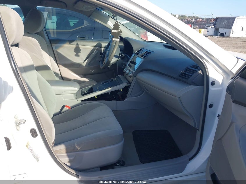 2009 Toyota Camry Le