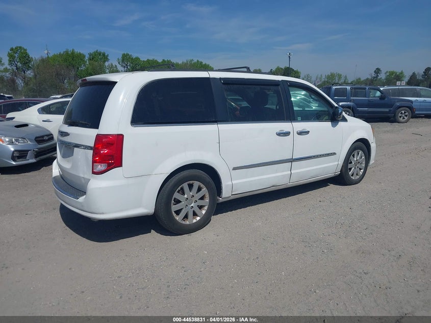 Vin: 2c4rc1bgxer225554, lot: 45035654, chrysler town & country touring 20144