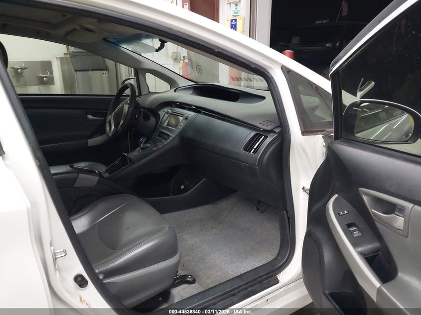 2015 Toyota Prius Three