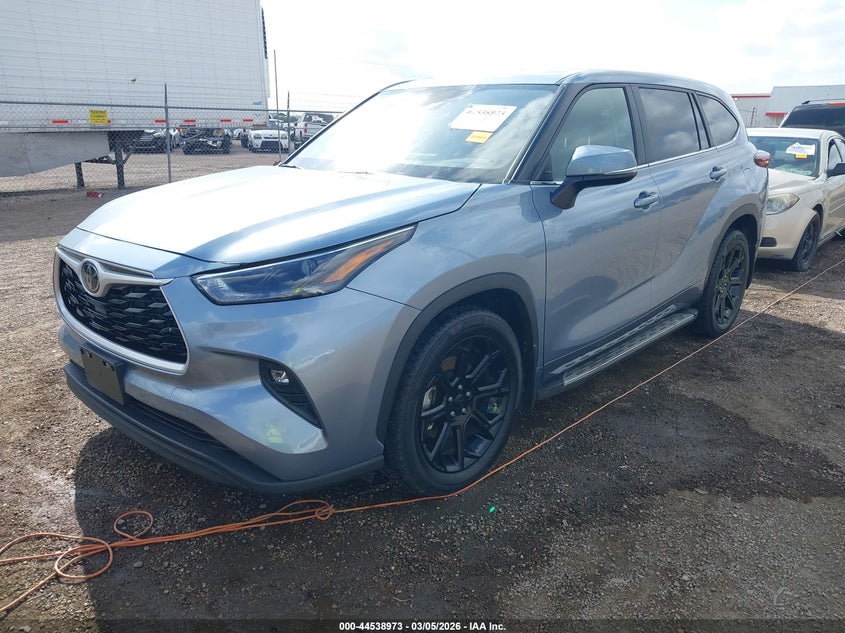 2024 Toyota Highlander Le