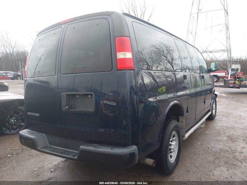 2014 Chevrolet Express 2500 Ls