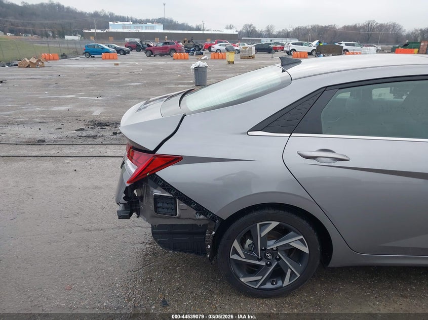VIN KMHLS4DG7RU755539 2024 HYUNDAI ELANTRA SEL