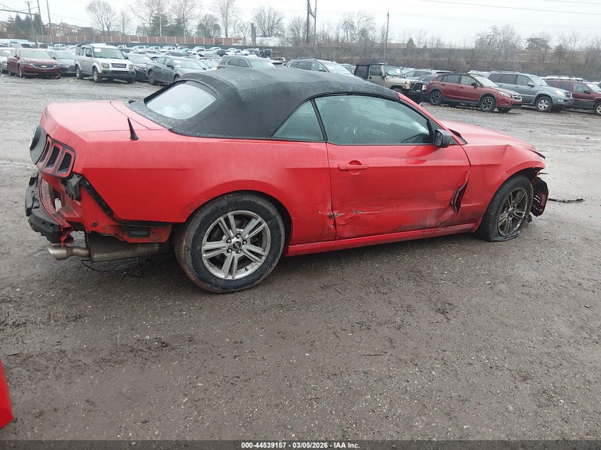 2014 Ford Mustang V6
