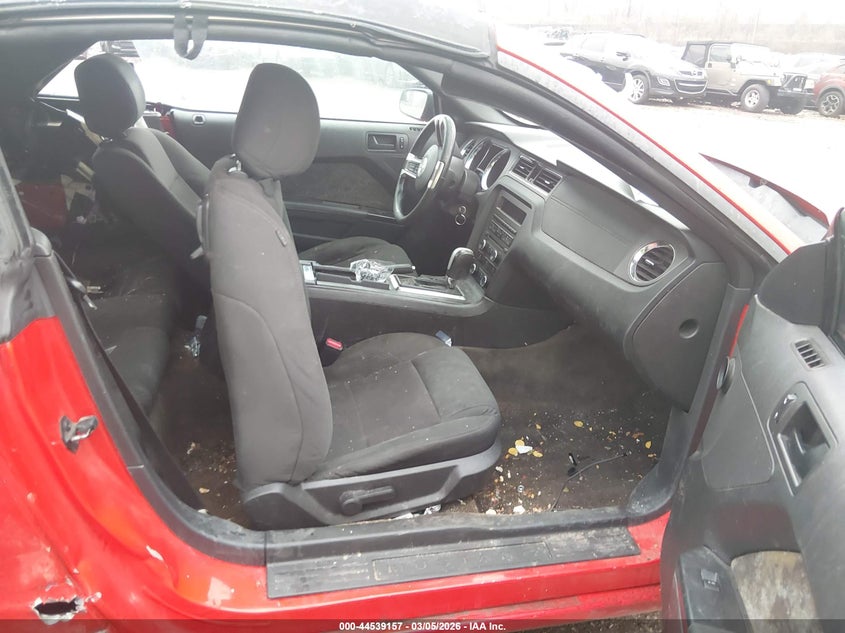 2014 Ford Mustang V6