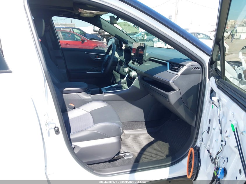 2025 Toyota Rav4 Hybrid Xse