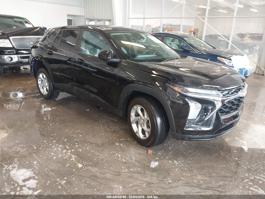2025 CHEVROLET TRAX FWD LS