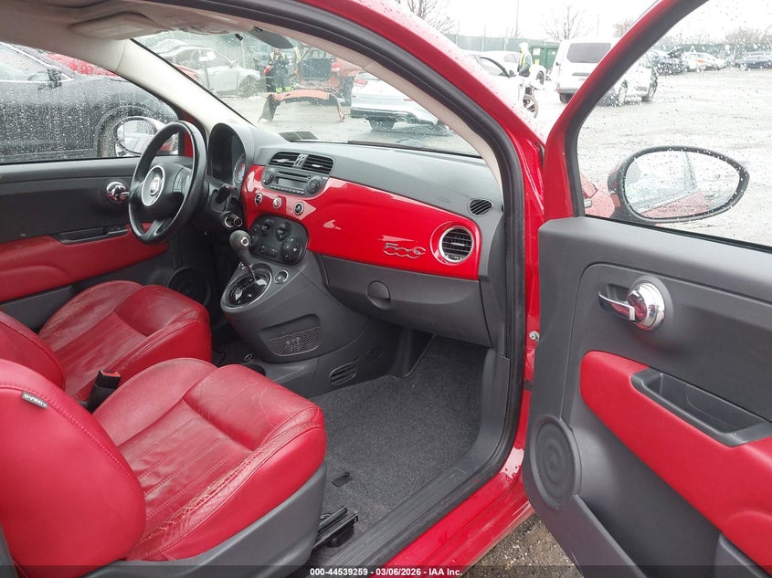 2013 Fiat 500C Lounge