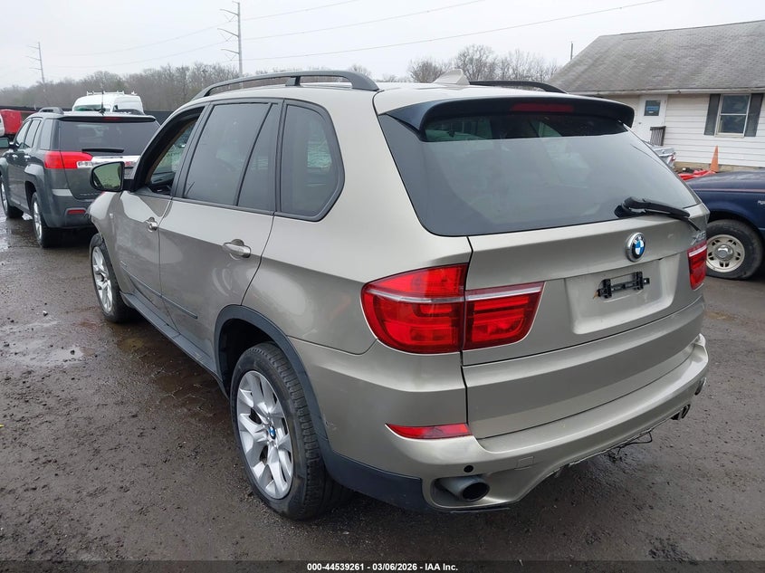 2012 BMW X5 3.0 xDrive35I/xDrive35I Premium/xDrive35I Sport Activity gold Lot 111044539261 Vin 5UXZV4C51CL766067