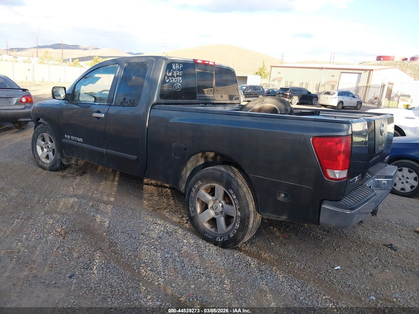 2005 Nissan Titan Se