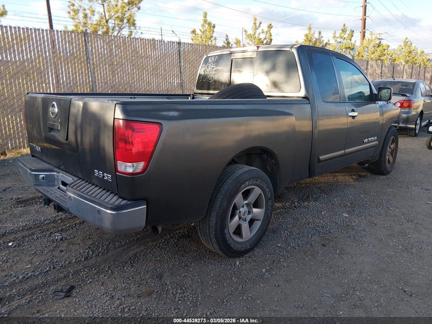 2005 Nissan Titan Se