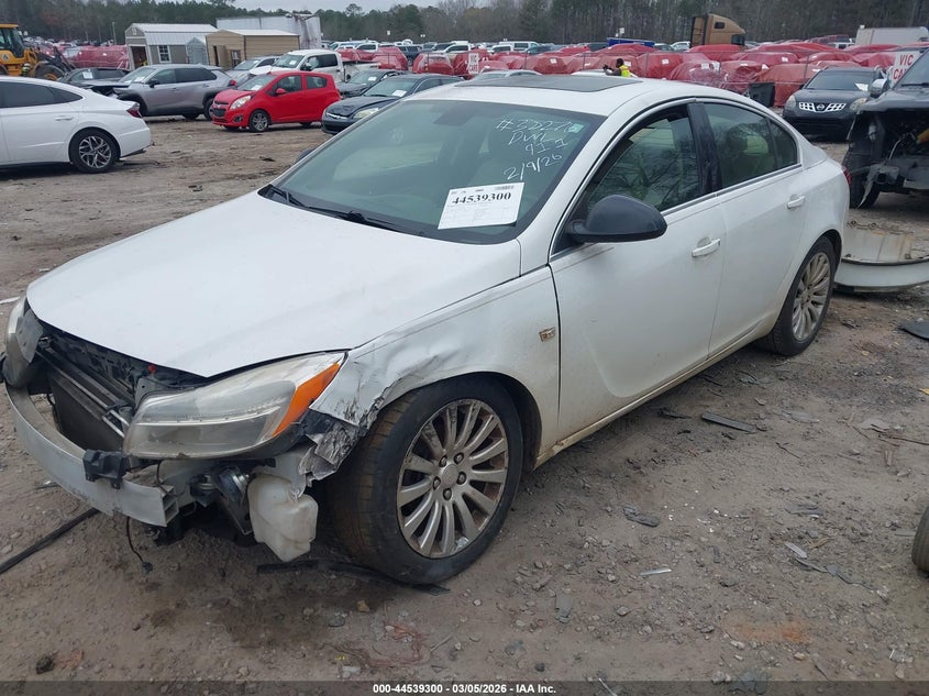 2011 BUICK REGAL auction photo 2