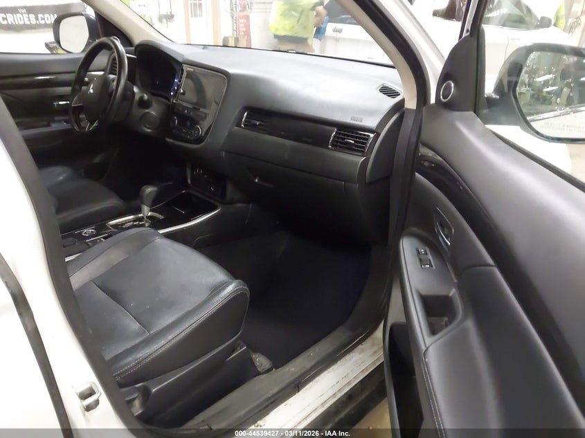 2017 Mitsubishi Outlander Sel