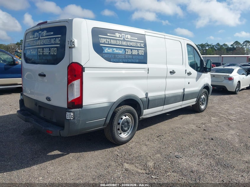 2016 FORD TRANSIT-150 · Фото 4