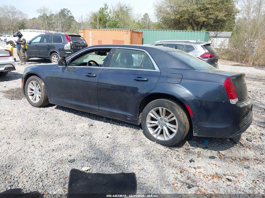 2018 Chrysler 300 Touring L
