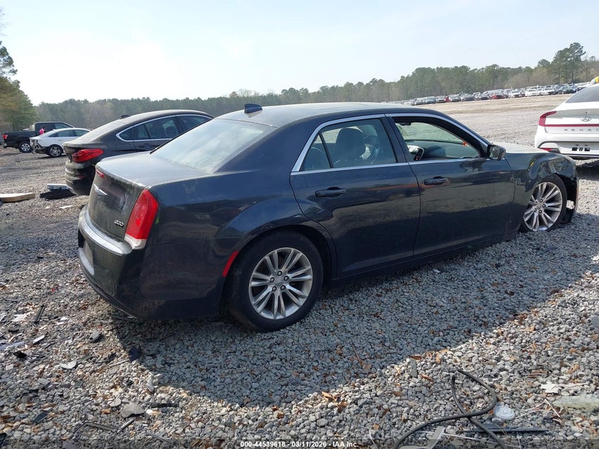2018 Chrysler 300 Touring L