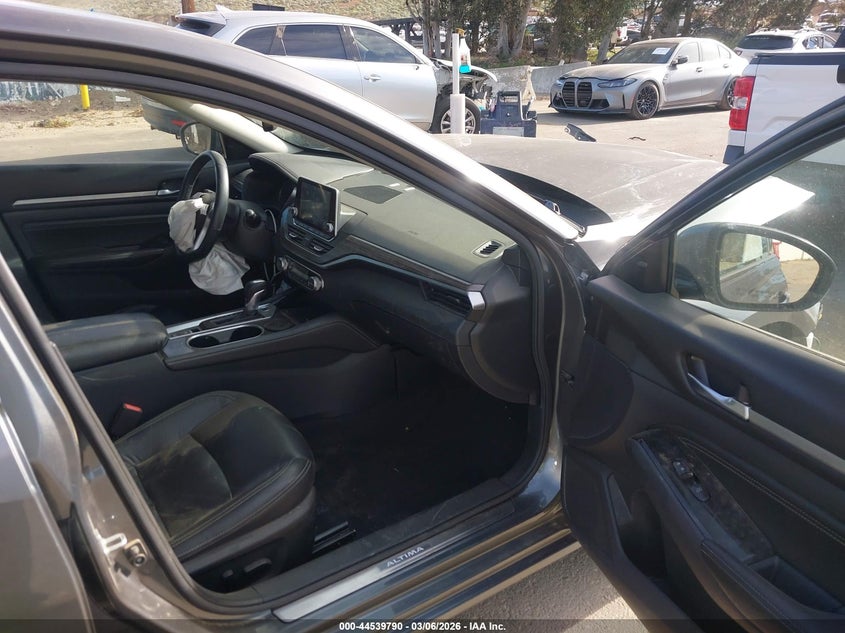 2021 Nissan Altima Platinum Intelligent Awd