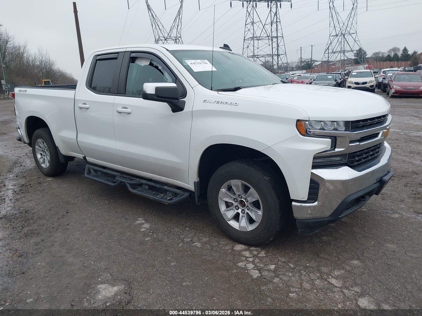 2019 Chevrolet Silverado  Lt