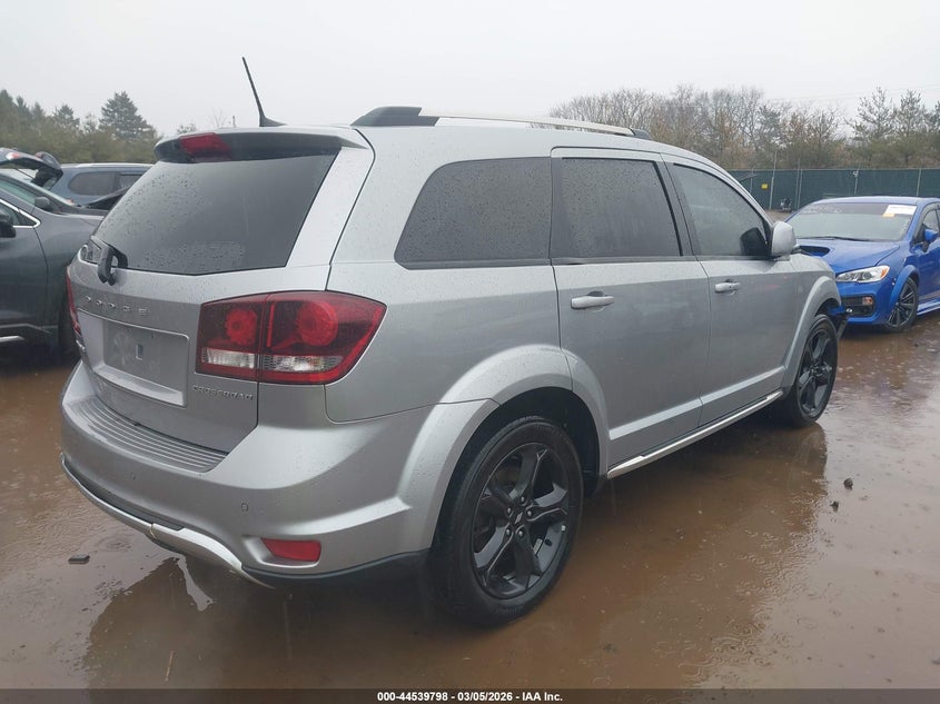 2020 Dodge Journey Crossroad