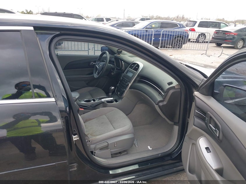 2015 Chevrolet Malibu 1Fl