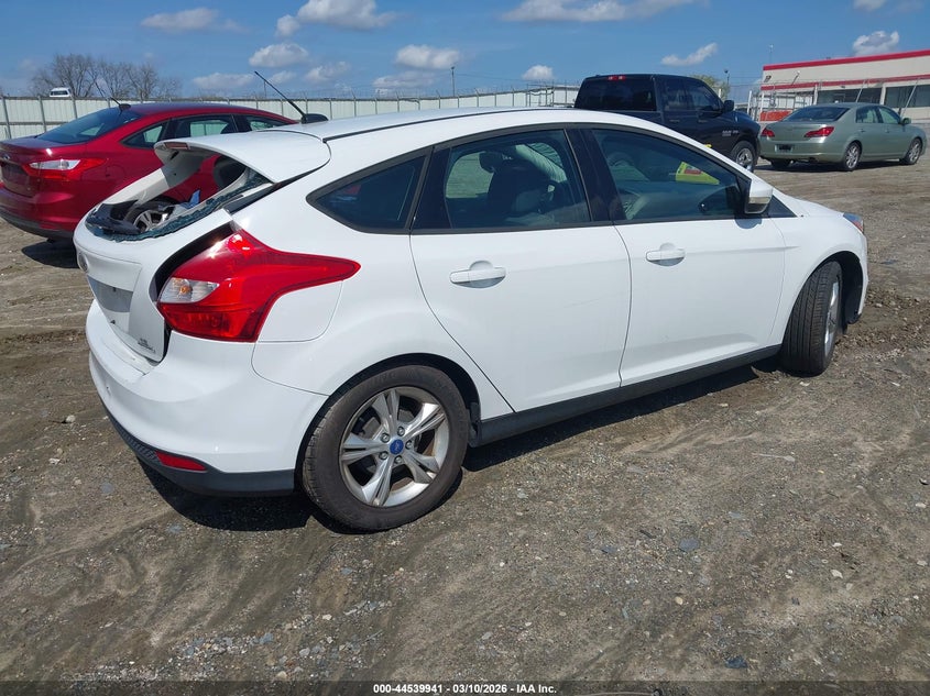 2013 FORD FOCUS SE · Фото 4