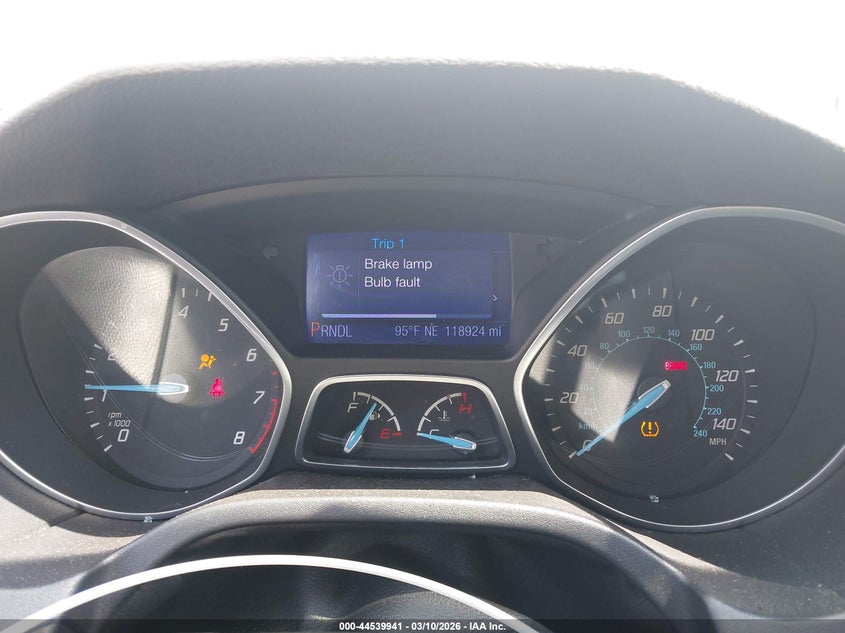 2013 FORD FOCUS SE · Фото 7