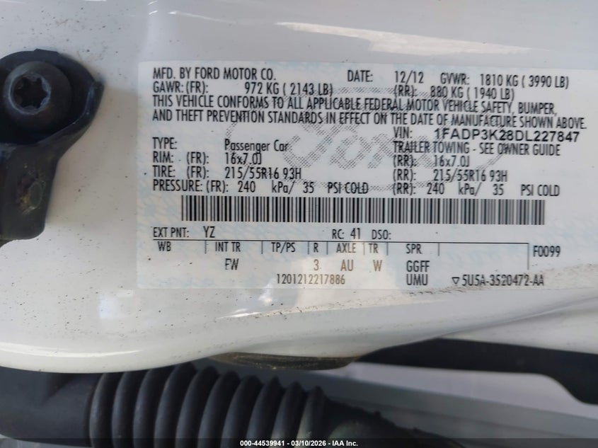 2013 FORD FOCUS SE · Фото 9