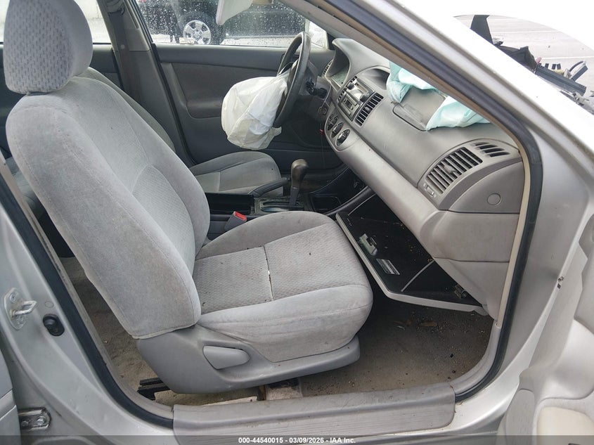 2003 Toyota Camry Le