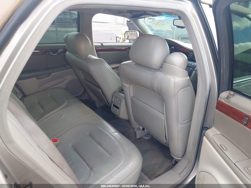 2001 Cadillac Deville Standard W/W20 VIN: 1G6KD54Y51U173567 Lot: 44540091