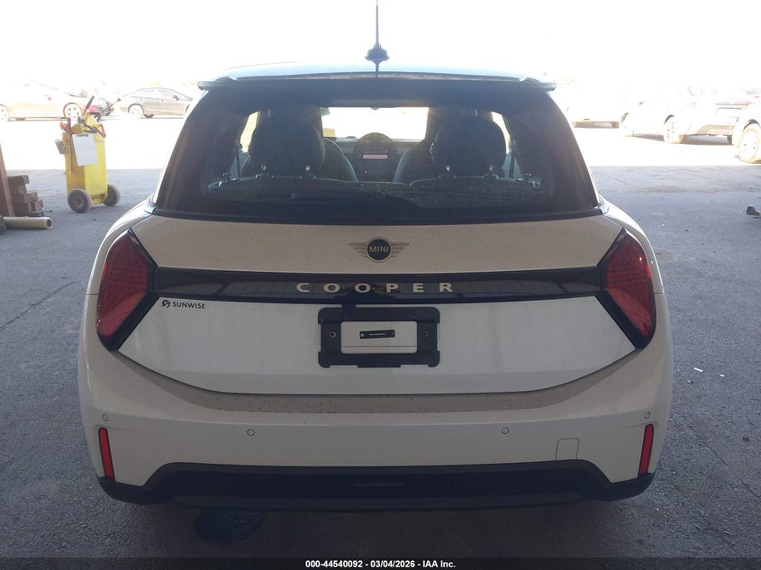 2025 Mini Hardtop Cooper VIN: WMW13GD08S2W46227 Lot: 44540092