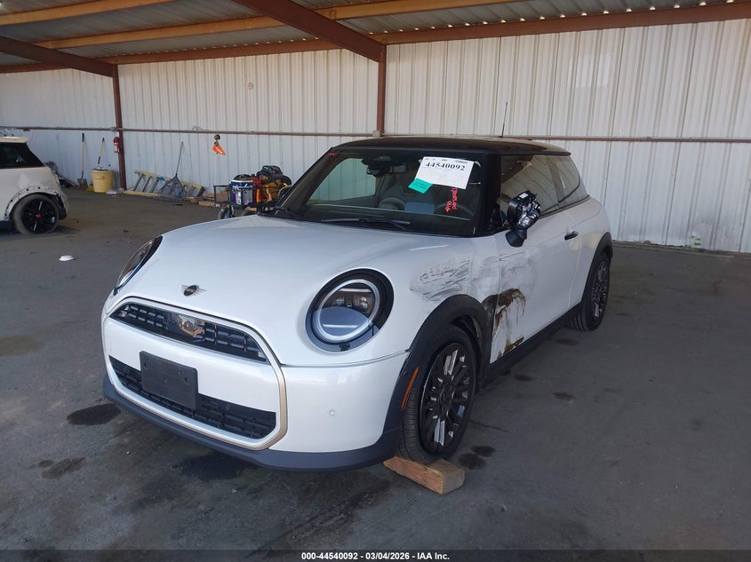 2025 Mini Hardtop Cooper VIN: WMW13GD08S2W46227 Lot: 44540092