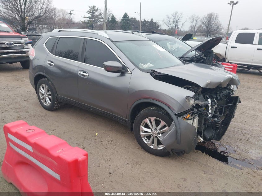 2016 Nissan Rogue Sv
