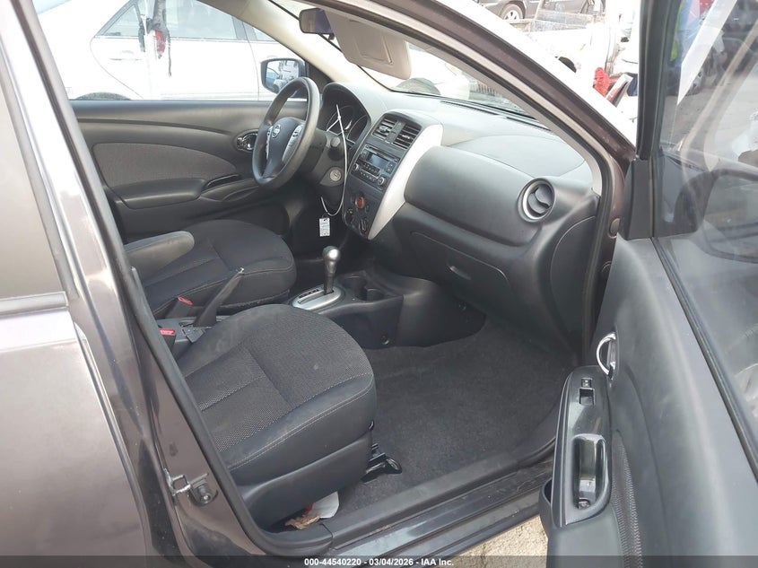 2015 Nissan Versa 1.6 Sv