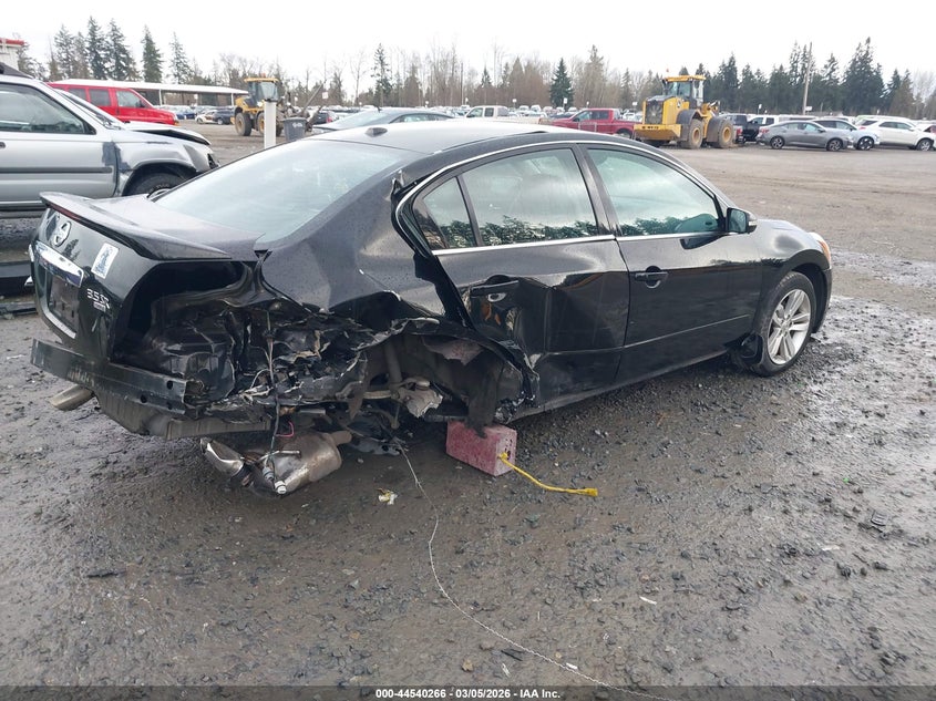 2010 Nissan Altima 3.5 Sr