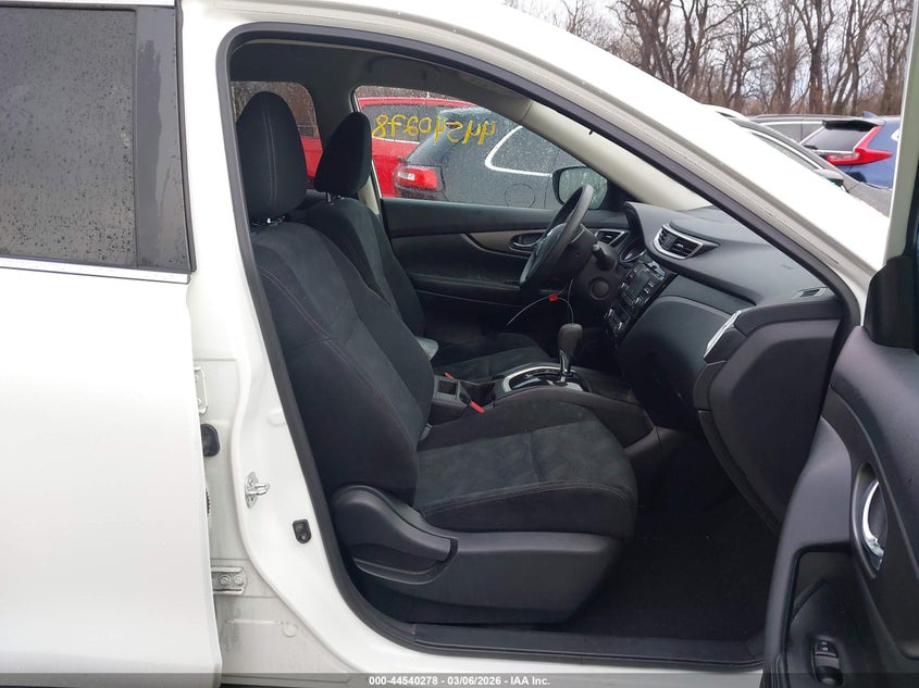 2015 Nissan Rogue Sv