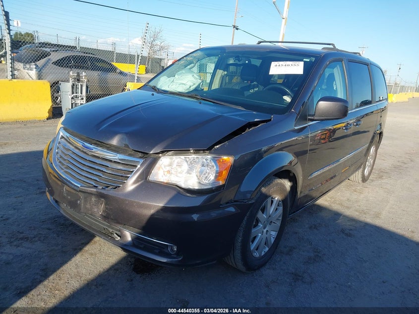 2015 Chrysler Town & Country Touring