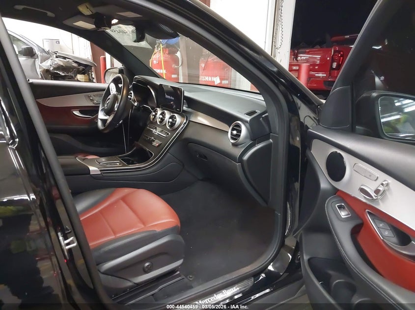 2022 Mercedes-Benz Glc 300 Suv