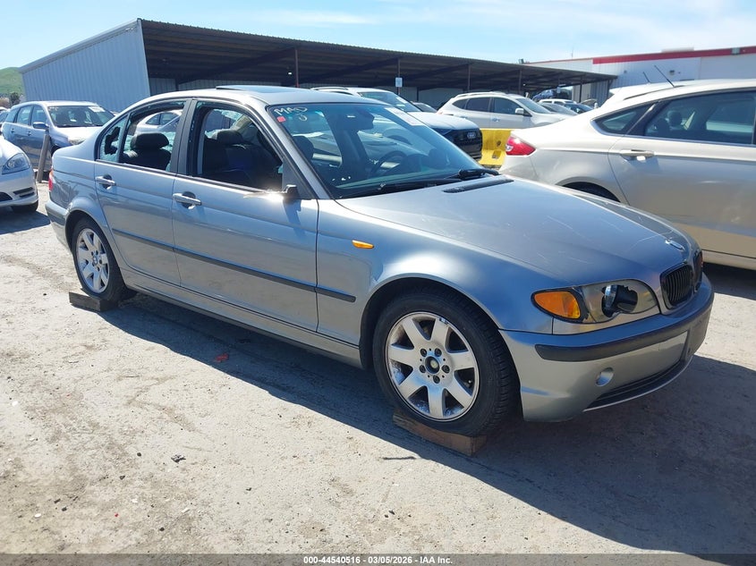 2004 BMW 325I