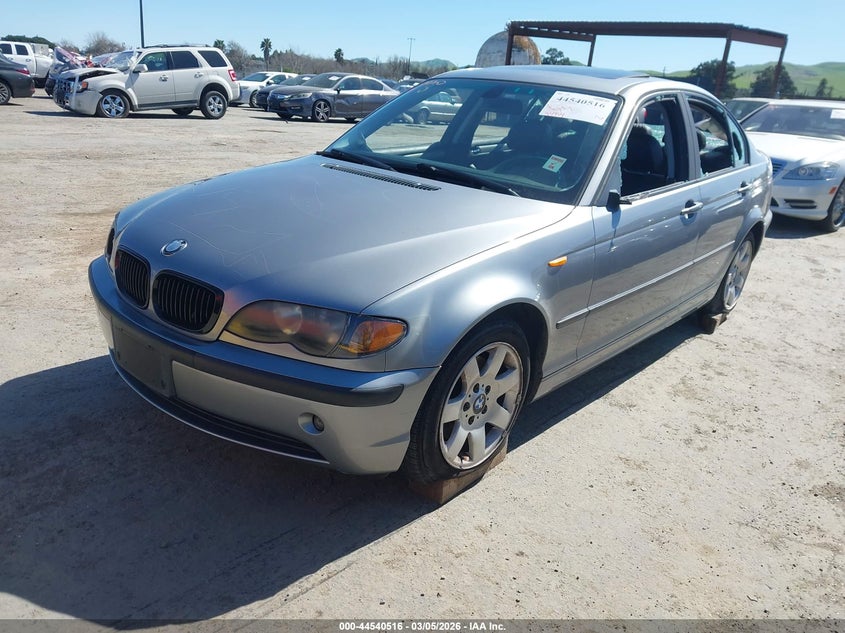 2004 BMW 325I